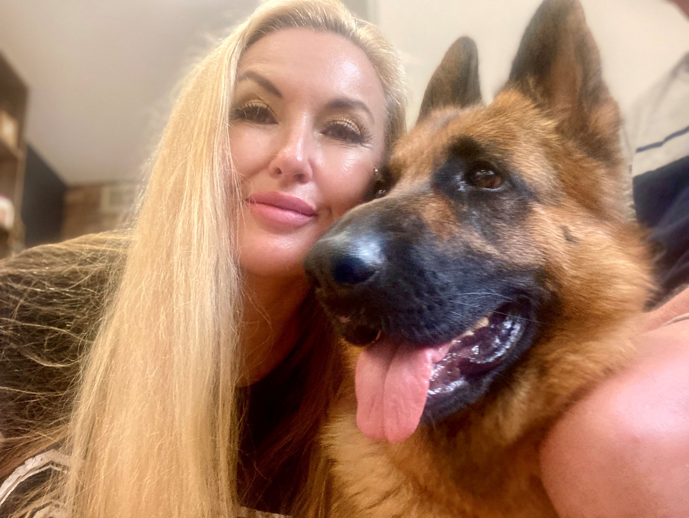 Leishjaclyn UpZtart Dancer Adult German Shepherd Female Leah